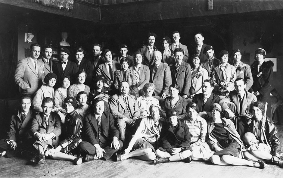 Art Canada Institute, photograph of the students of École des beaux-arts de Montréal, c. 1927