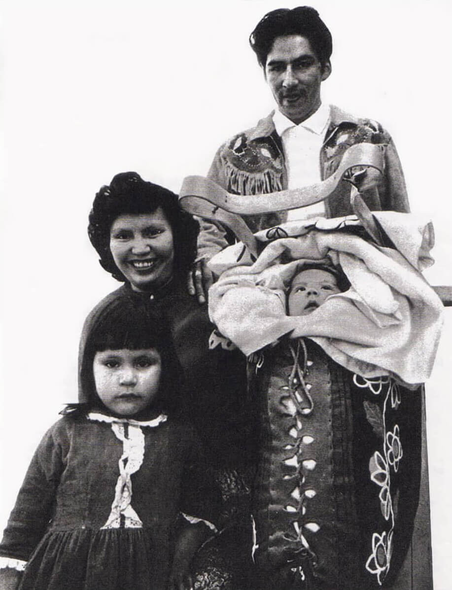 Art Canada Institute, Norval Morrisseau, Harriet, Norval, Victoria, and Pierre Morrisseau, 1964