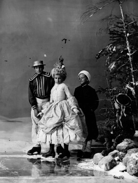 Art Canada Institute, William Notman, Lovell’s Group of Children Skating in Costume, 1867