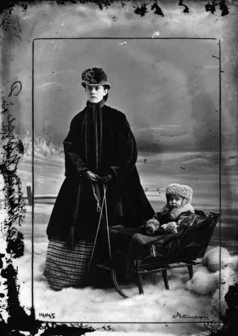 Art Canada Institute, William Notman, Missie Alice Notman in Sleigh with Nurse,1865