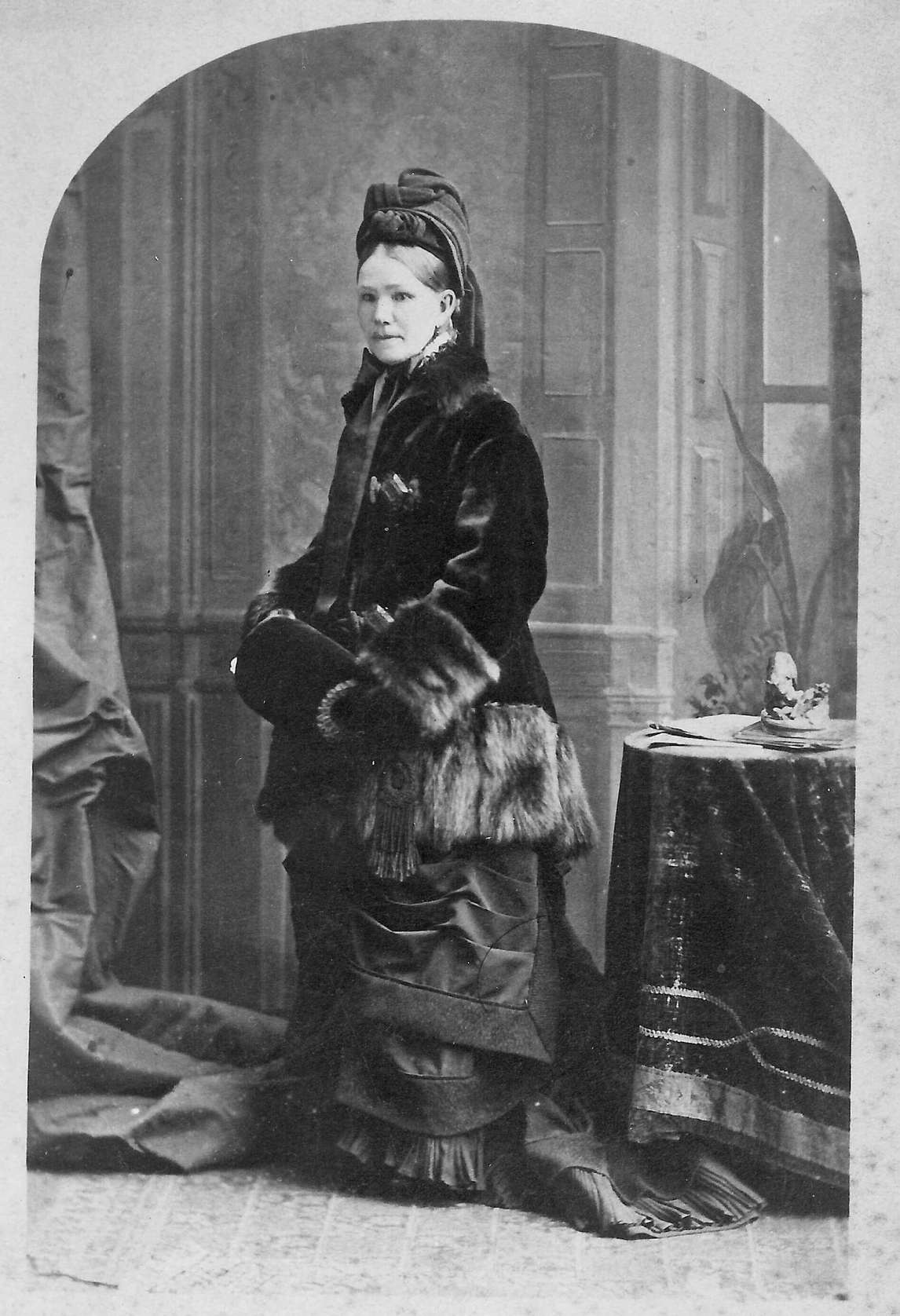 Art Canada Institute, Paul Kane, Harriet Clench, c. 1870, photographer unknown