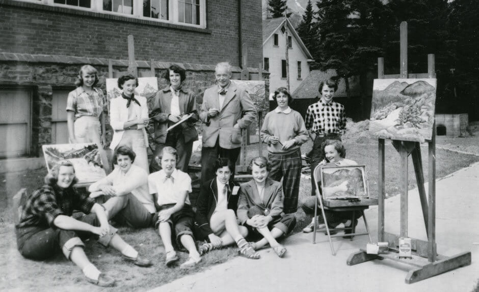 Art Canada Institute, Jock Macdonald, Jock Macdonald and students at the Banff School of Fine Arts, 1951