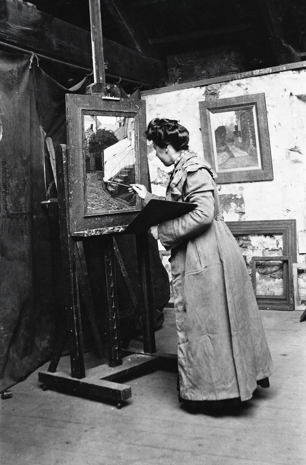 Photograph of Helen McNicoll in her studio at St. Ives, c. 1906