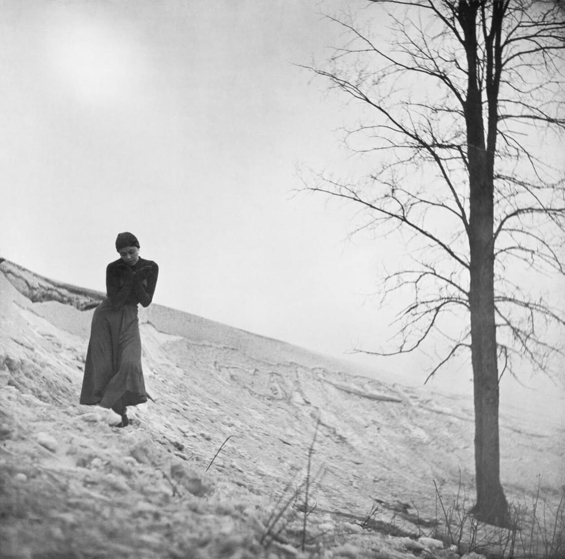 Dance in the Snow, 1948, by Françoise Sullivan.