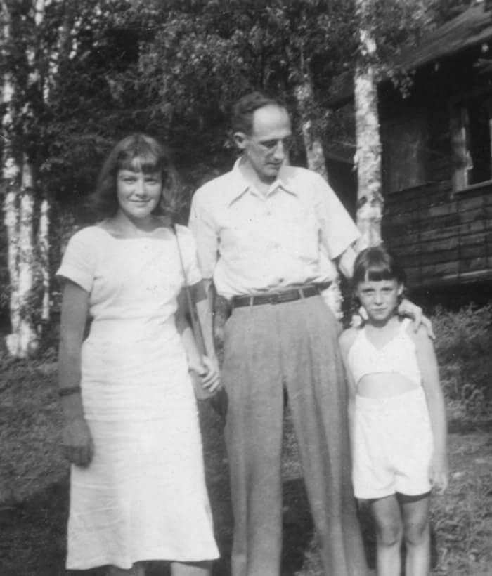 Françoise Sullivan, Gérald Crevier et Marie-Paule Crevier, 1940.