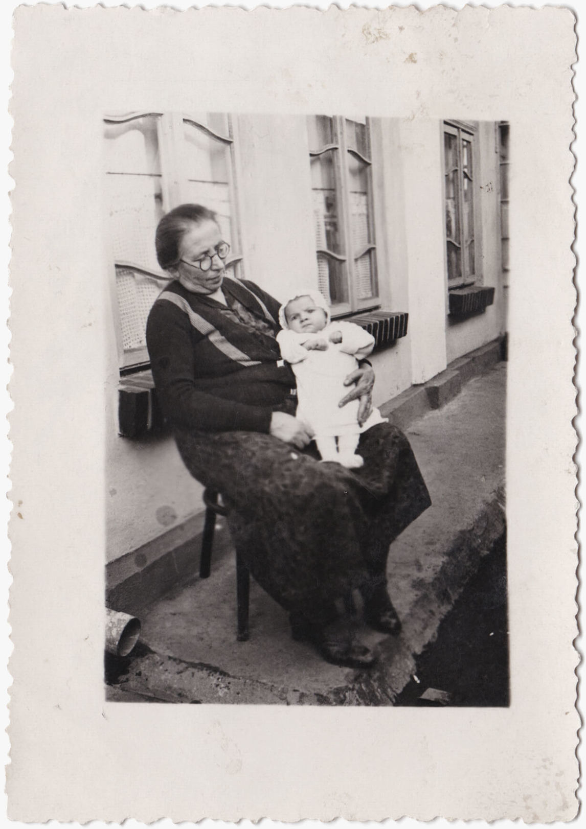 Maternal grandmother Feigi with Sorel, 1933