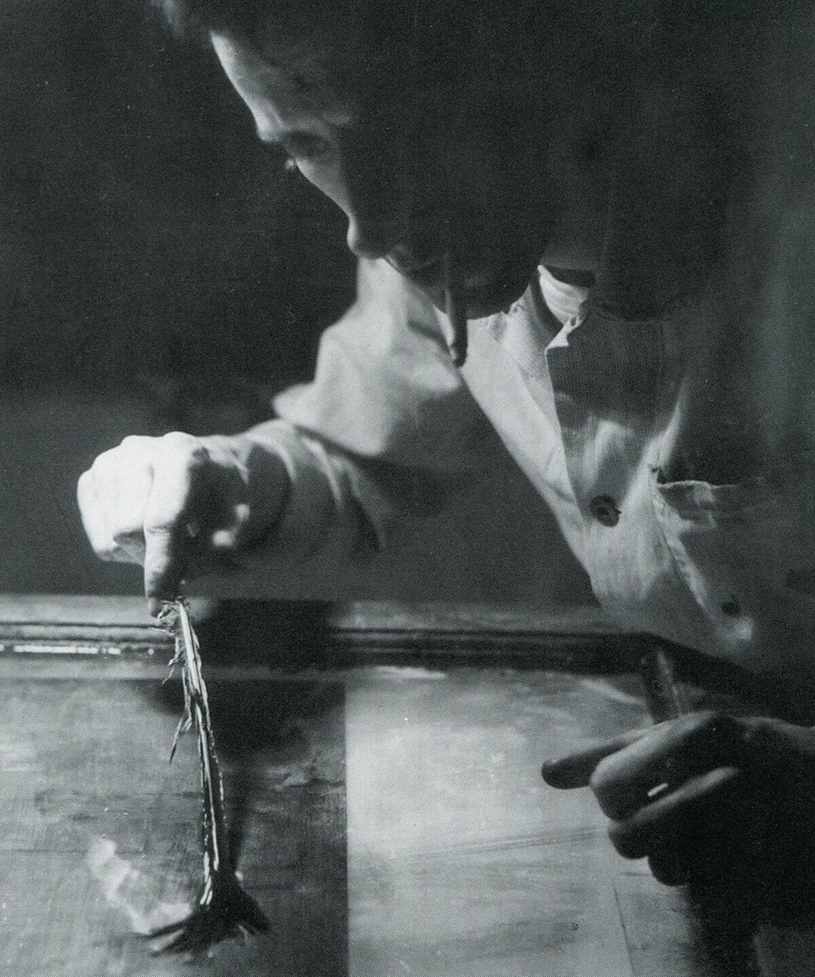 Art Canada Institute, Gaucher working on a serigraph c. 1959