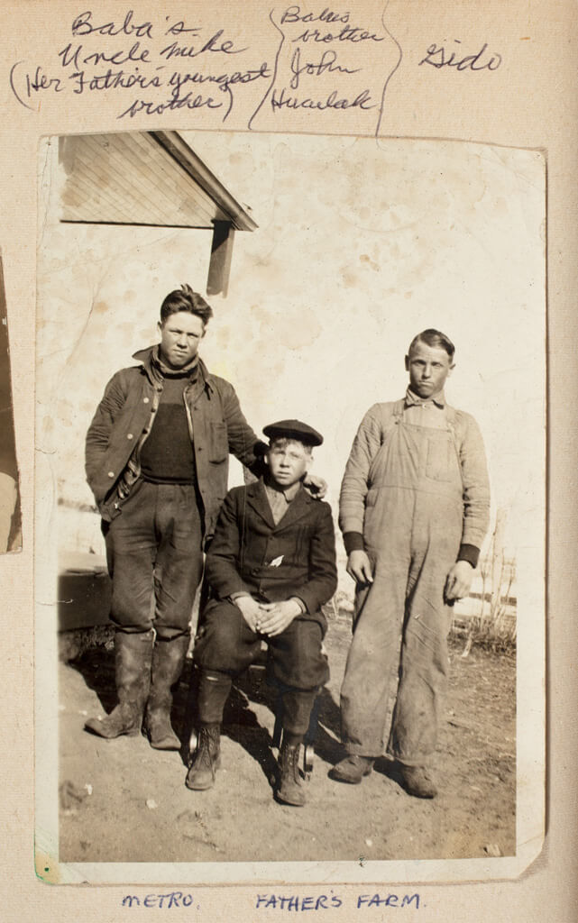 Art Canada Institute, William Kurelek, William Kurelek’s father, Dmytro (Metro) Kurelek (far right), as a young man, c. 1923