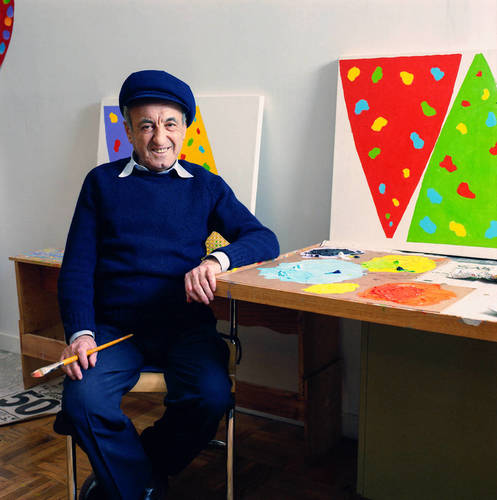 Gershon Iskowitz with painting design for a limited edition Art Gallery of Ontario umbrella, 1986