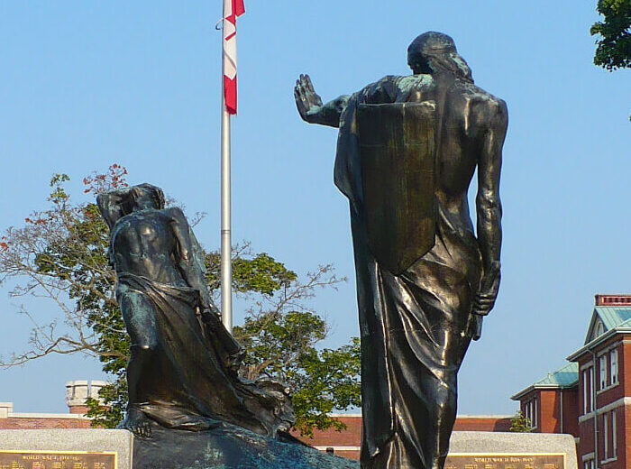 Peterborough War Memorial, 1921–29