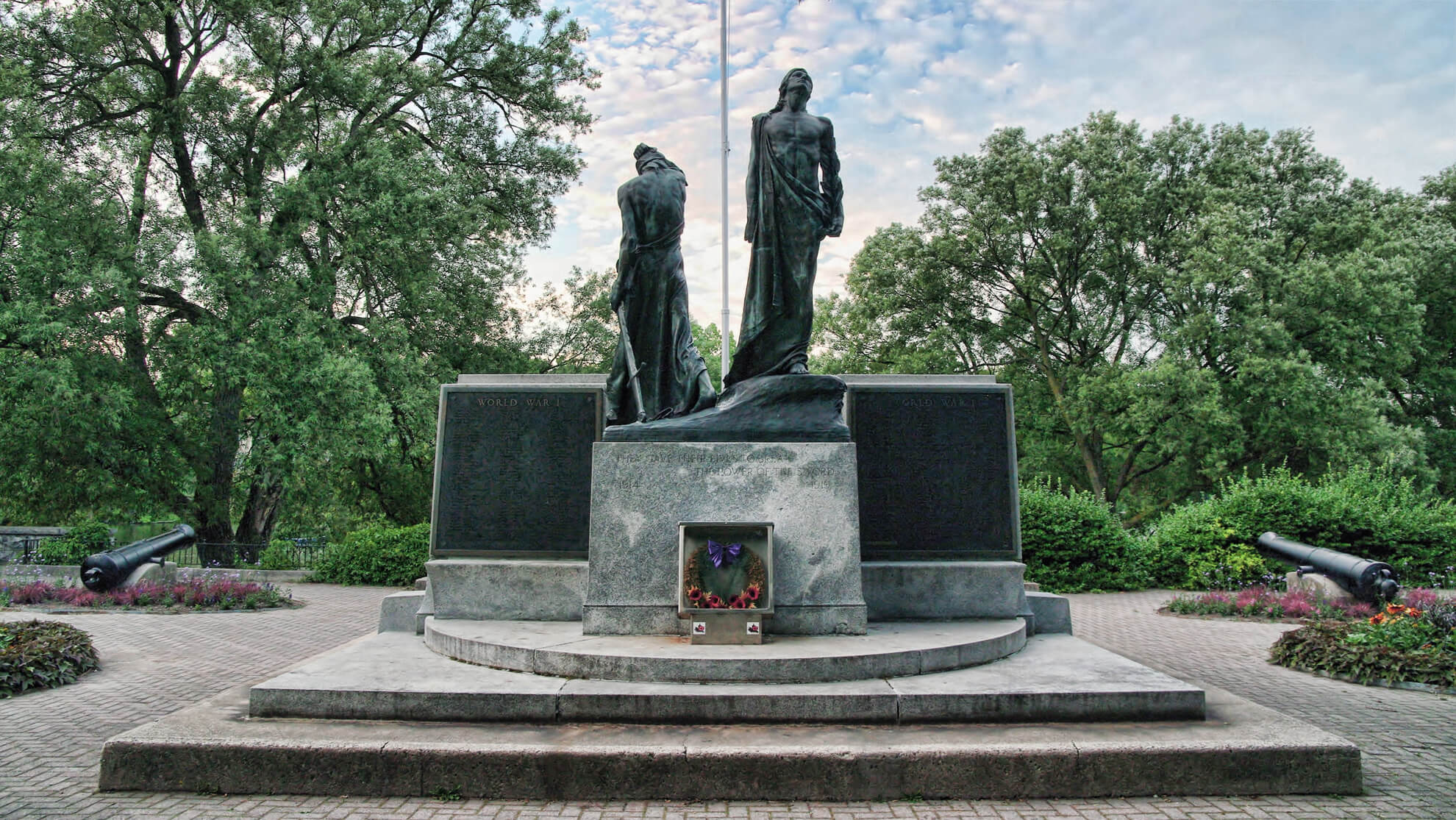 Stratford War Memorial, 1919–22